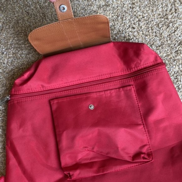 Backpack - Picture 3 of 7